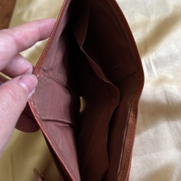 Vintage Dooney and Bourke Wallet - Picture 7 of 7